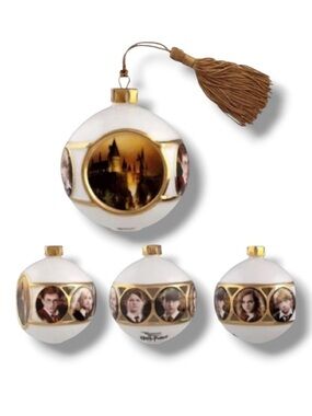 Universal Studios Wizarding World of Harry Potter Glass Tree Ornament w Tassel